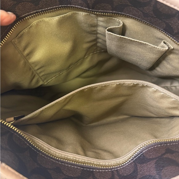 Coach Designer Peyton
Signature Monogram Tote Bag
Purse C1405-F28365 - Picture 8 of 14